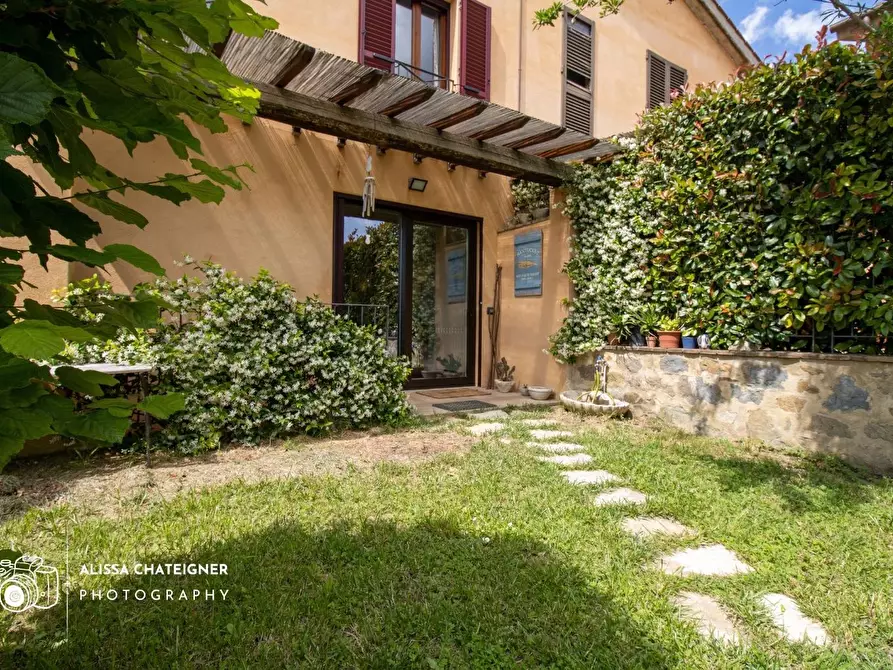 Immagine 35 di Villetta a schiera in vendita  a Monteriggioni