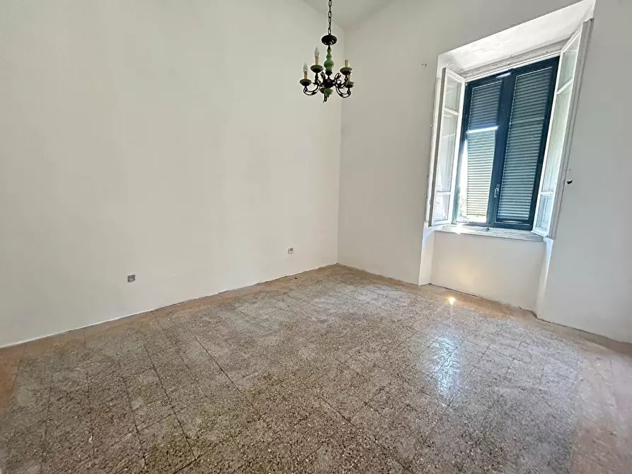 Immagine 5 di Appartamento in vendita  a Livorno