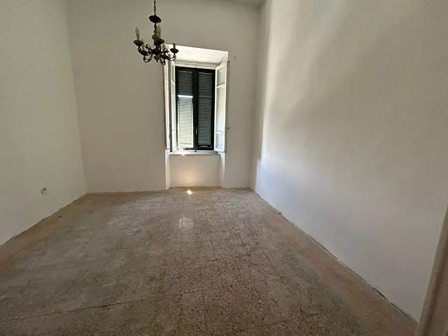 Immagine 13 di Appartamento in vendita  a Livorno