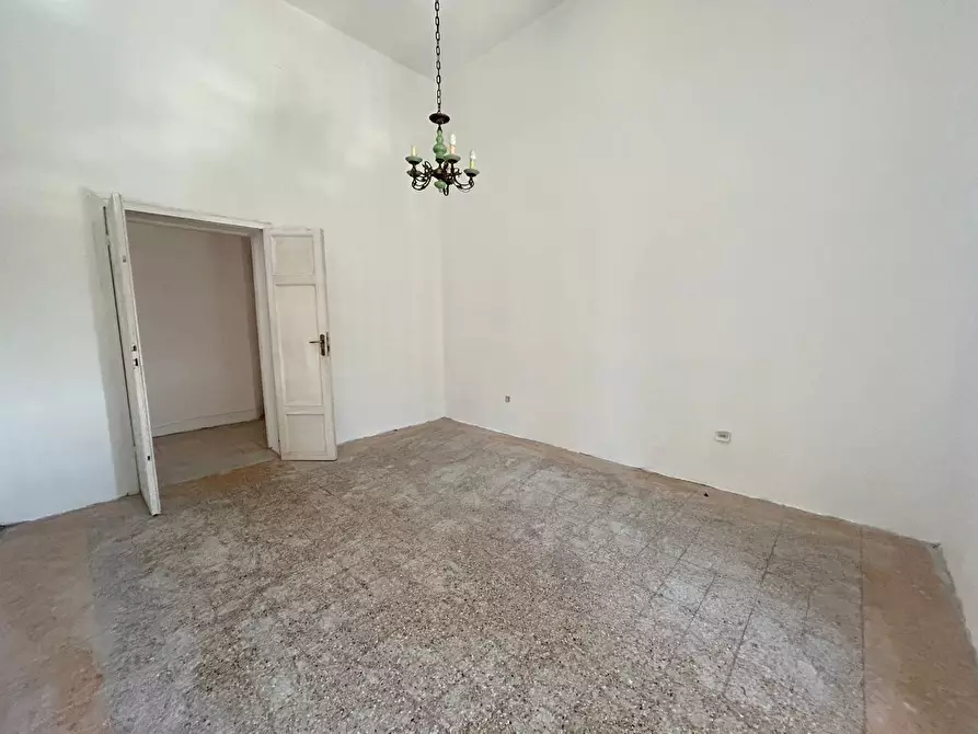 Immagine 7 di Appartamento in vendita  a Livorno