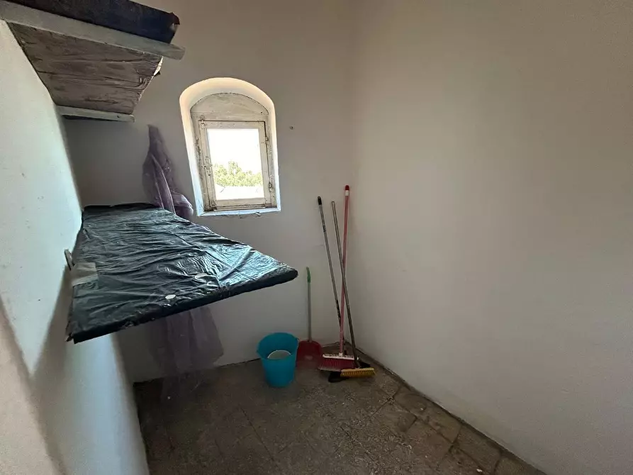Immagine 10 di Appartamento in vendita  a Livorno