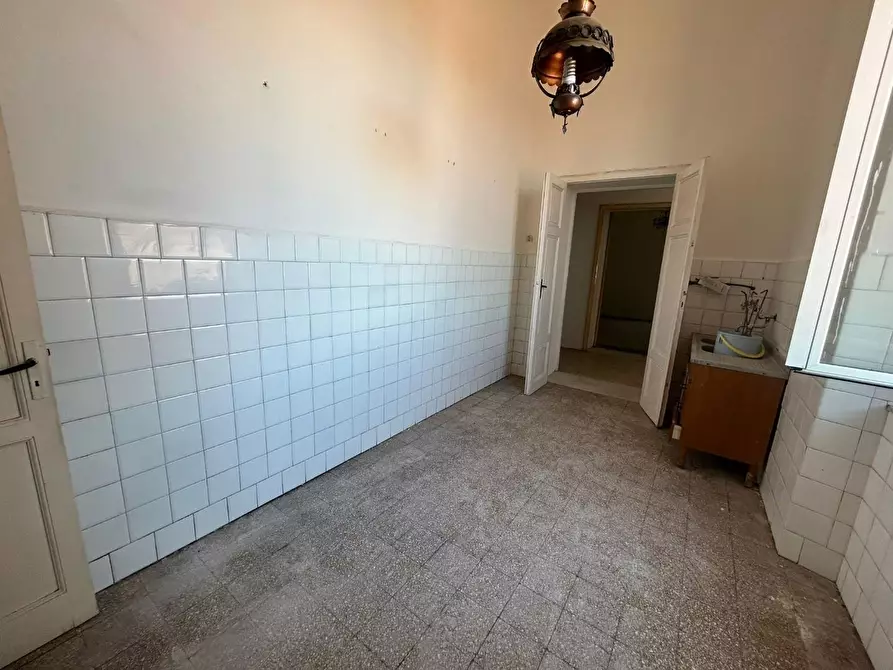 Immagine 9 di Appartamento in vendita  a Livorno