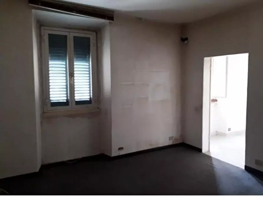 Immagine 4 di Appartamento in vendita  a Livorno