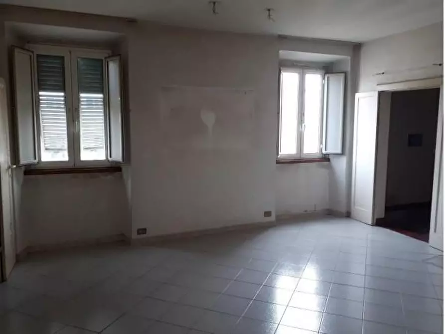 Immagine 6 di Appartamento in vendita  a Livorno