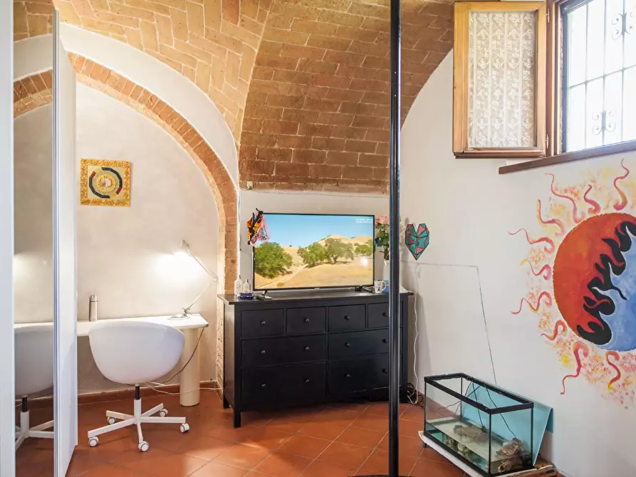 Immagine 19 di Appartamento in vendita  a Siena