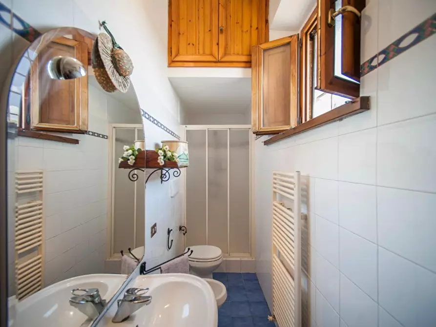 Immagine 26 di Appartamento in vendita  a Siena