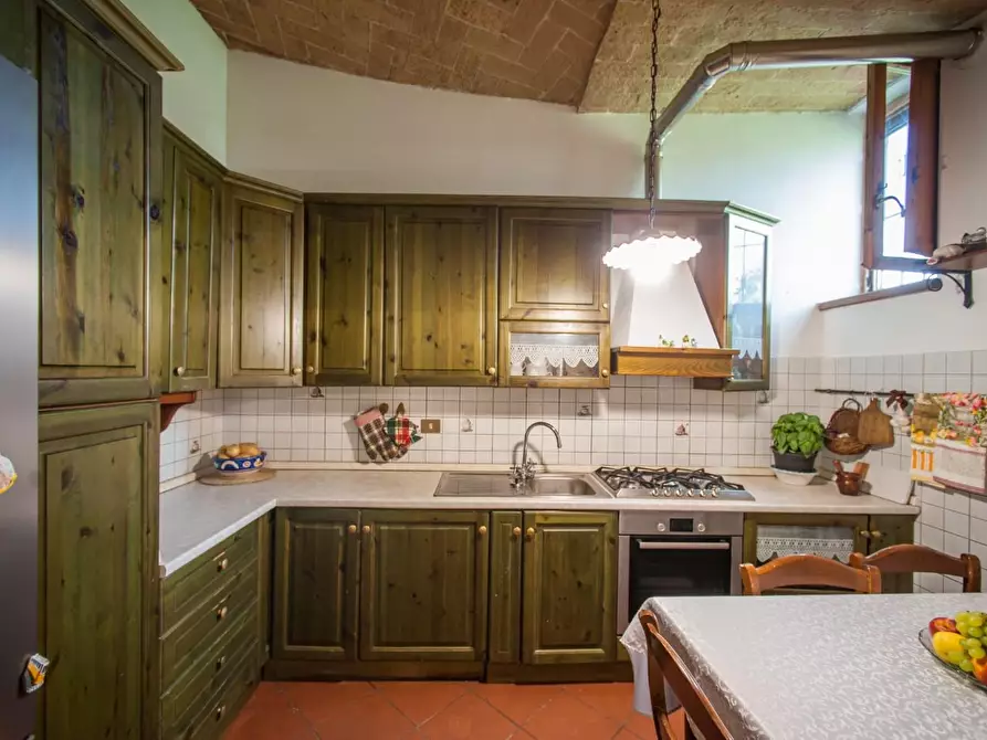 Immagine 7 di Appartamento in vendita  a Siena