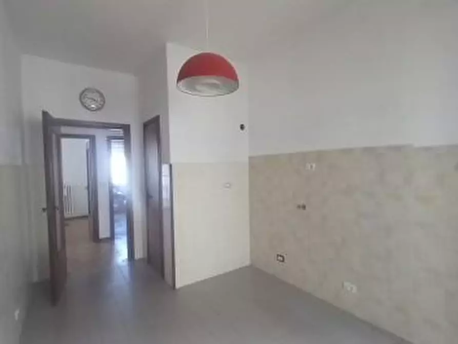 Immagine 11 di Appartamento in vendita  a Livorno