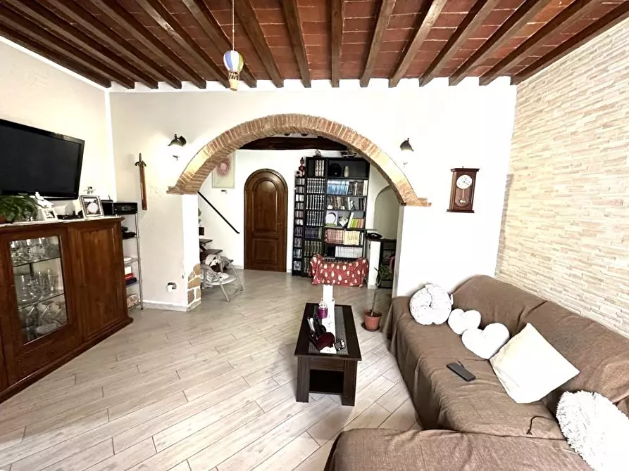 Immagine 4 di Appartamento in vendita  a Montelupo Fiorentino