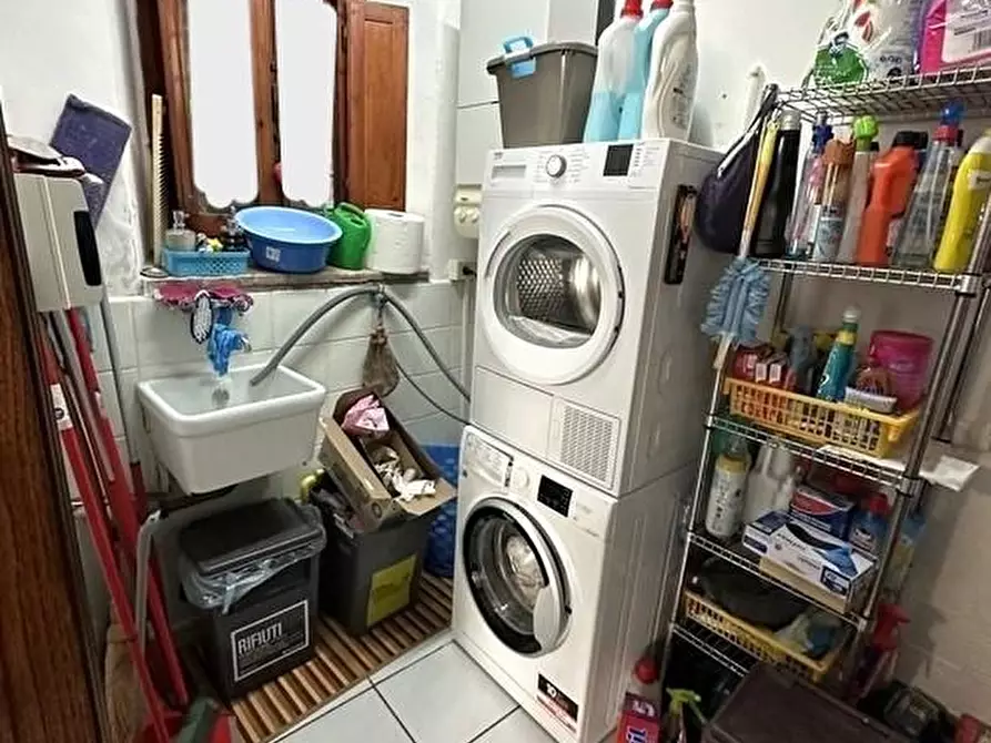 Immagine 25 di Appartamento in vendita  a Montelupo Fiorentino