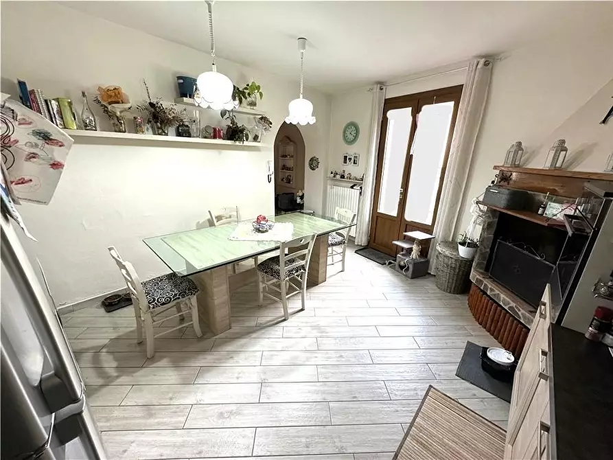 Immagine 14 di Appartamento in vendita  a Montelupo Fiorentino