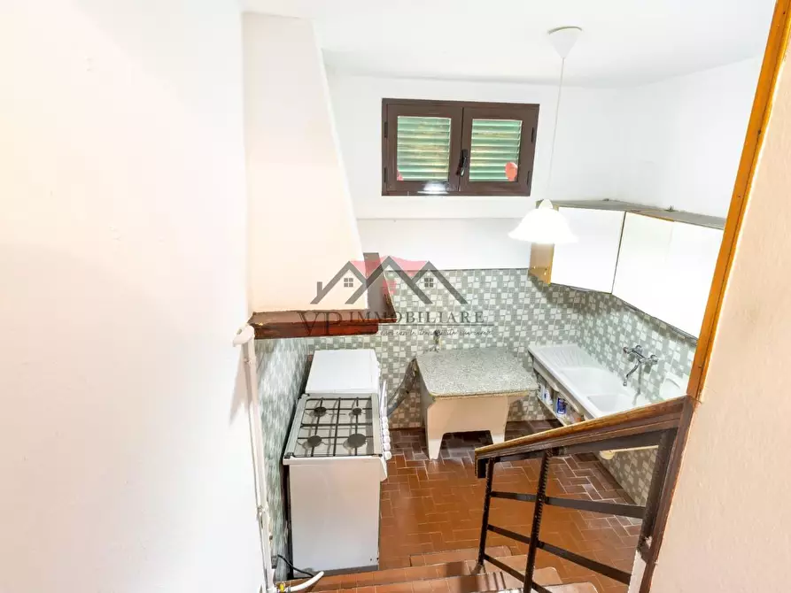 Immagine 8 di Appartamento in vendita  a Pomarance