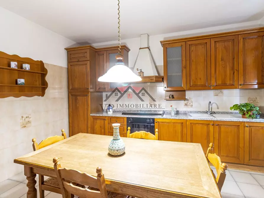 Immagine 2 di Appartamento in vendita  a Pomarance