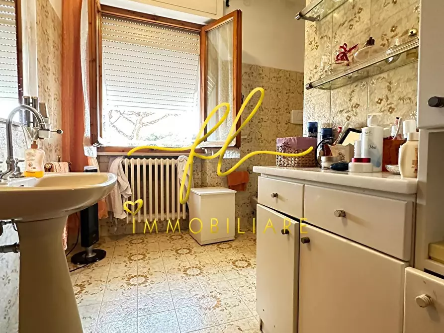 Immagine 30 di Appartamento in vendita  a Cecina