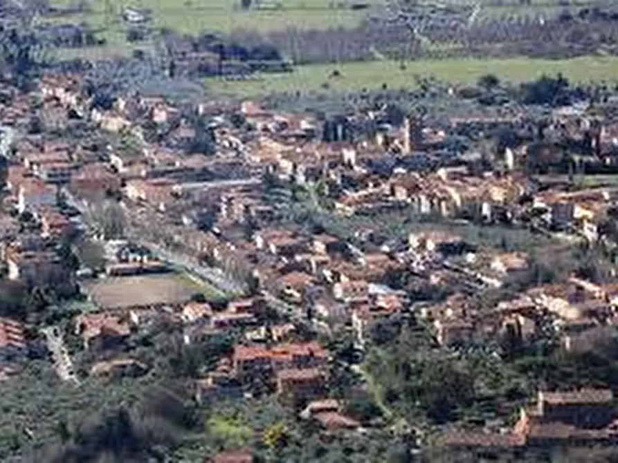 Immagine 23 di Casa colonica in vendita  a Calci