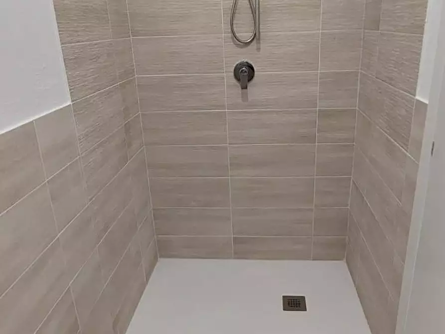 Immagine 26 di Villetta a schiera in vendita  a Empoli