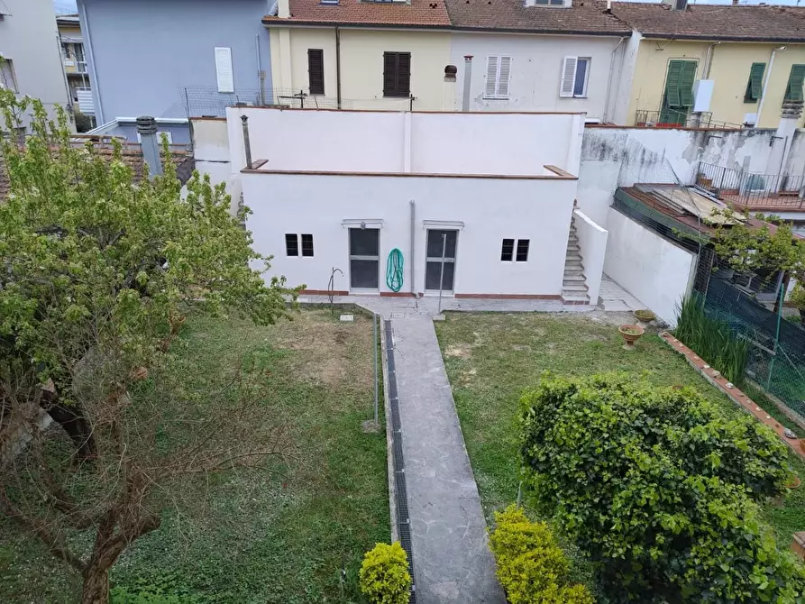 Immagine 33 di Villetta a schiera in vendita  a Empoli