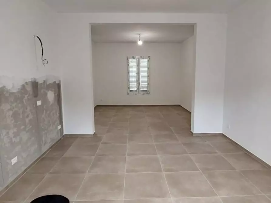 Immagine 23 di Villetta a schiera in vendita  a Empoli