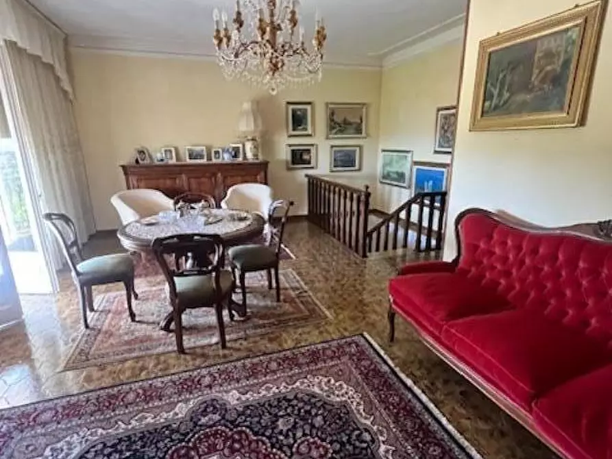 Immagine 22 di Villa in vendita  a Fosdinovo