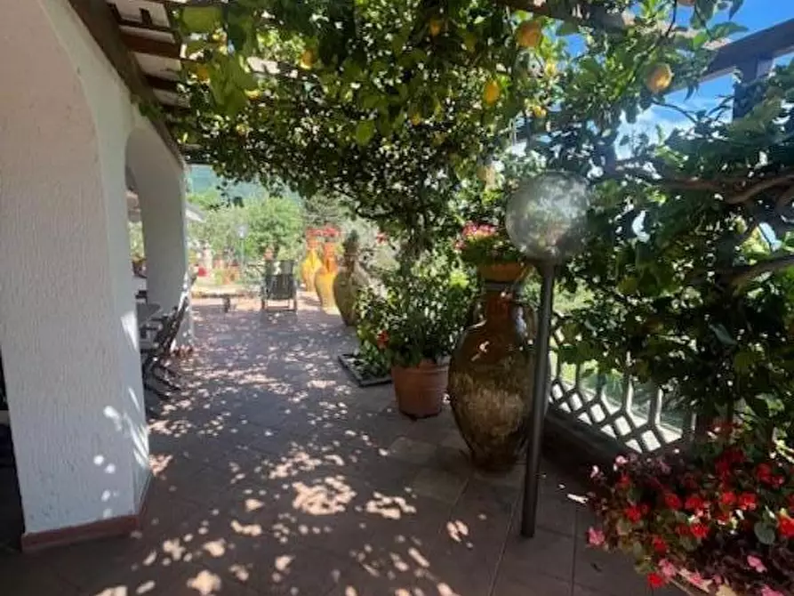 Immagine 25 di Villa in vendita  a Fosdinovo