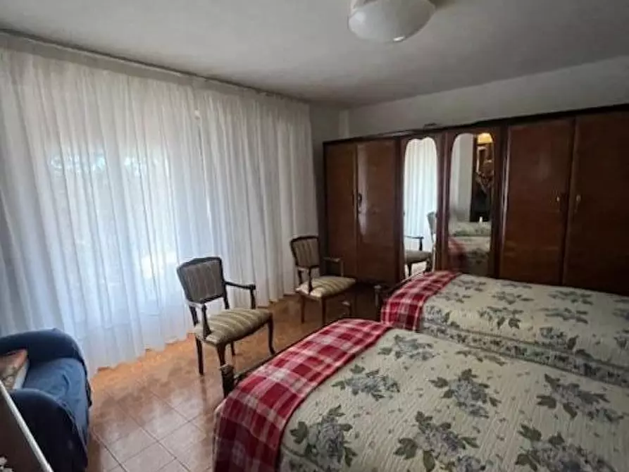 Immagine 9 di Villa in vendita  a Fosdinovo