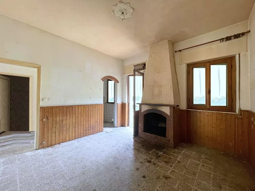 Immagine 8 di Casa bifamiliare in vendita  a Camaiore