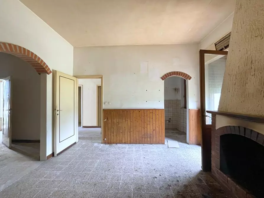 Immagine 9 di Casa bifamiliare in vendita  a Camaiore