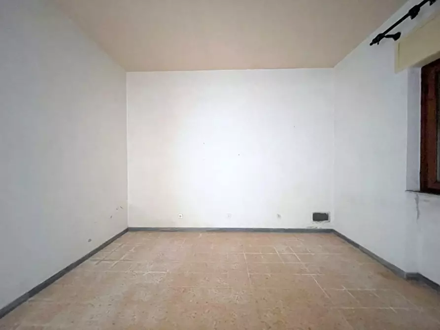 Immagine 18 di Casa bifamiliare in vendita  a Camaiore