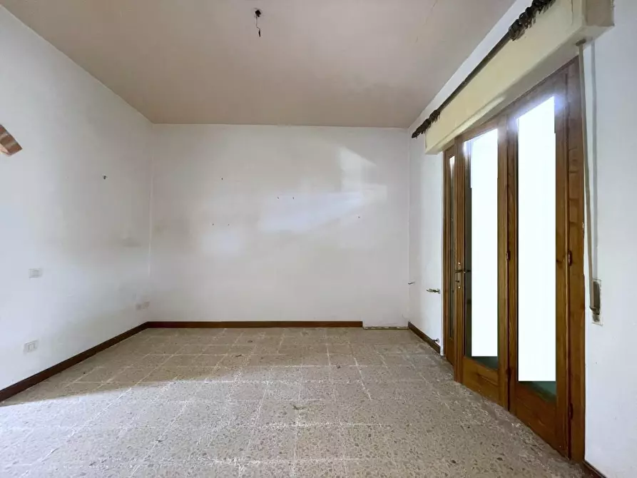 Immagine 5 di Casa bifamiliare in vendita  a Camaiore