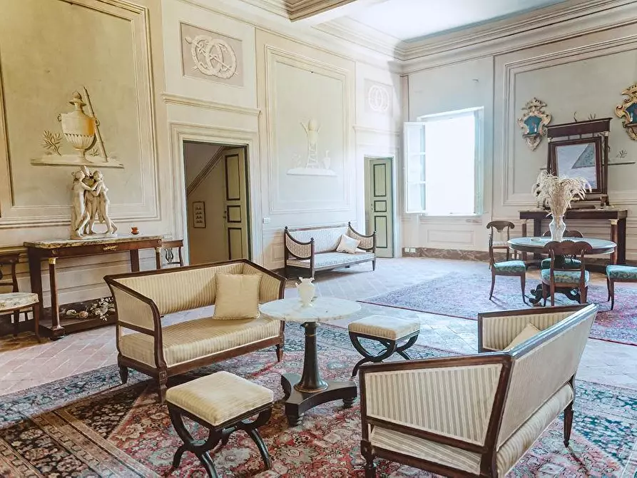 Immagine 67 di Immobile di prestigio in vendita  a Lucca