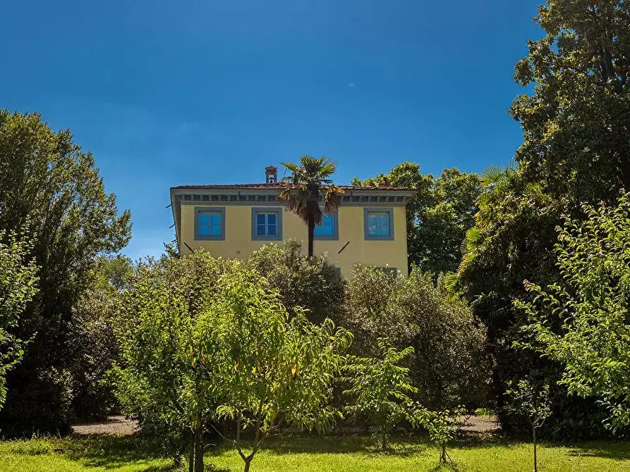 Immagine 9 di Immobile di prestigio in vendita  a Lucca