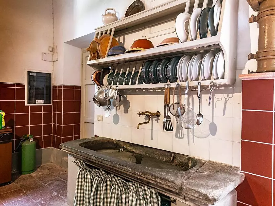 Immagine 43 di Immobile di prestigio in vendita  a Lucca