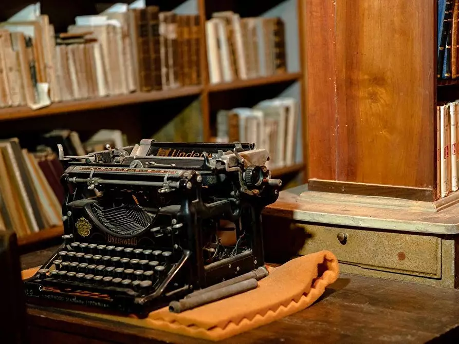 Immagine 38 di Immobile di prestigio in vendita  a Lucca