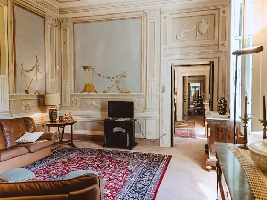 Immagine 97 di Immobile di prestigio in vendita  a Lucca
