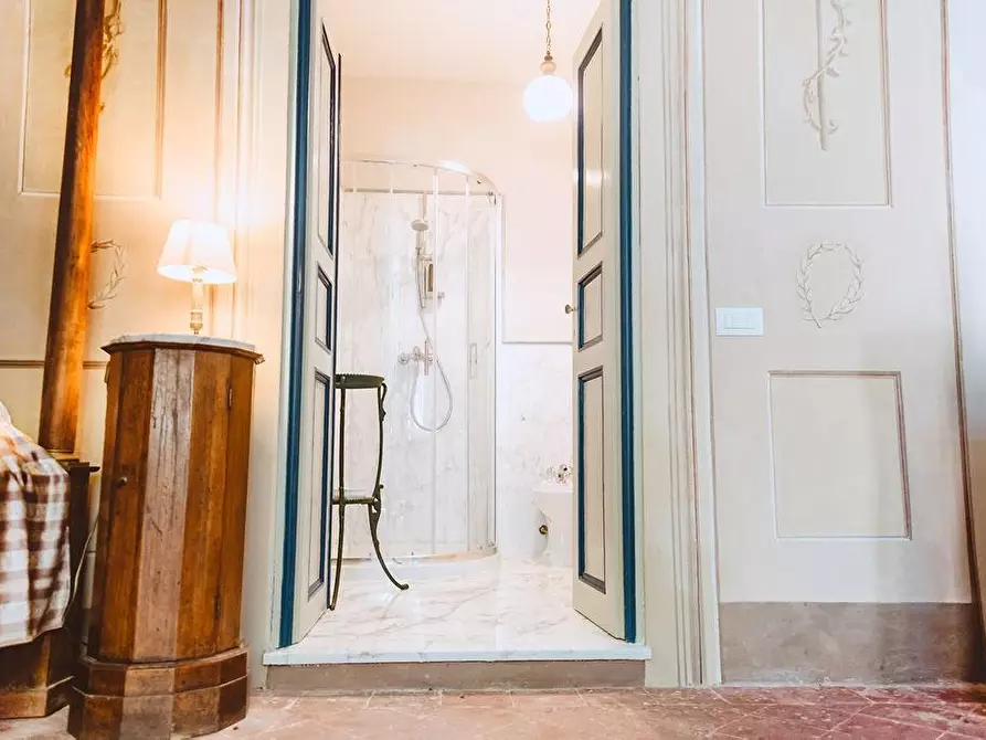 Immagine 60 di Immobile di prestigio in vendita  a Lucca