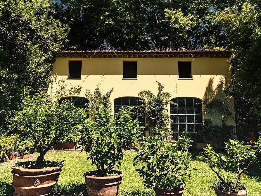 Immagine 119 di Immobile di prestigio in vendita  a Lucca