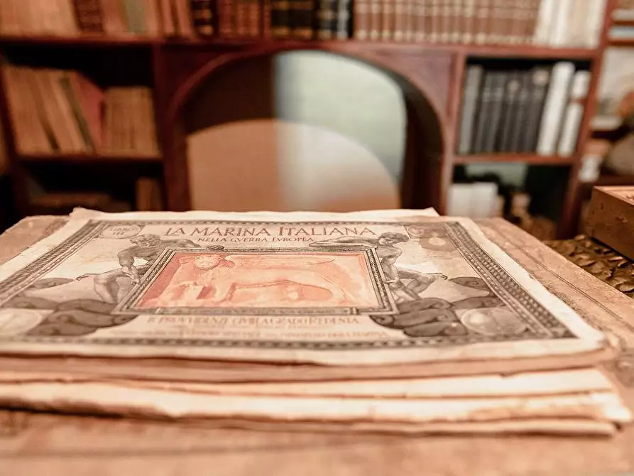 Immagine 41 di Immobile di prestigio in vendita  a Lucca