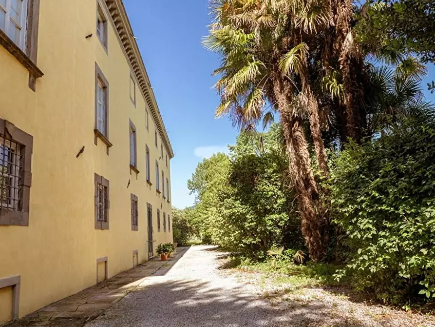 Immagine 23 di Immobile di prestigio in vendita  a Lucca