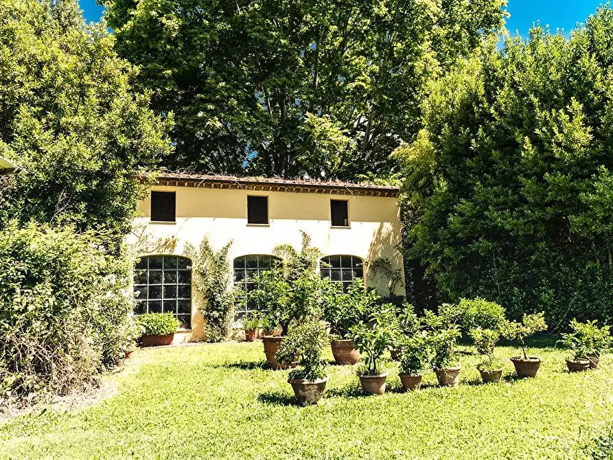 Immagine 118 di Immobile di prestigio in vendita  a Lucca