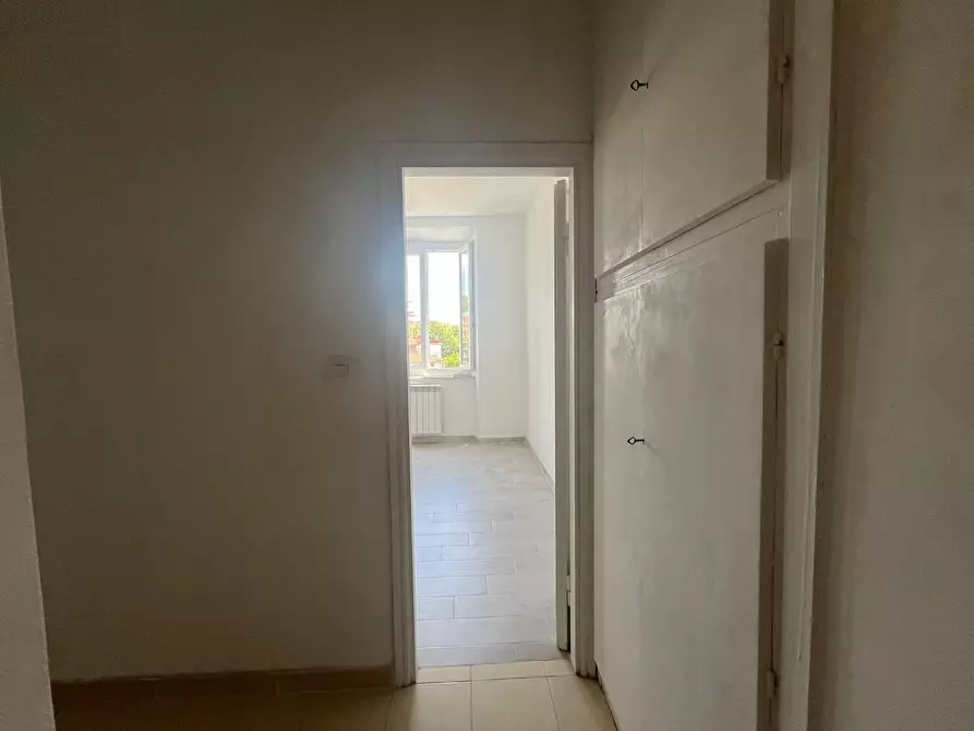 Immagine 7 di Appartamento in vendita  a Livorno