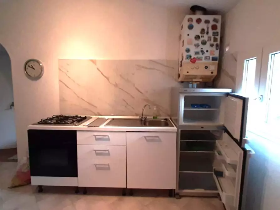 Immagine 6 di Appartamento in affitto  a Carrara