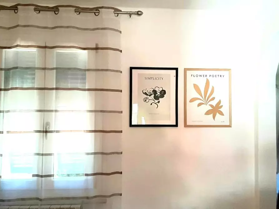 Immagine 3 di Appartamento in affitto  a Carrara