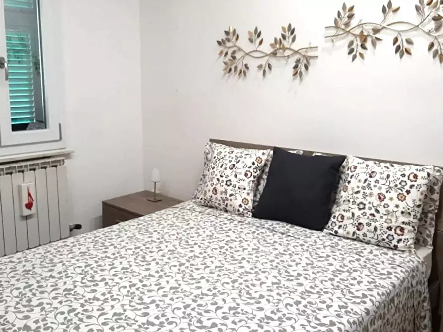 Immagine 9 di Appartamento in affitto  a Carrara