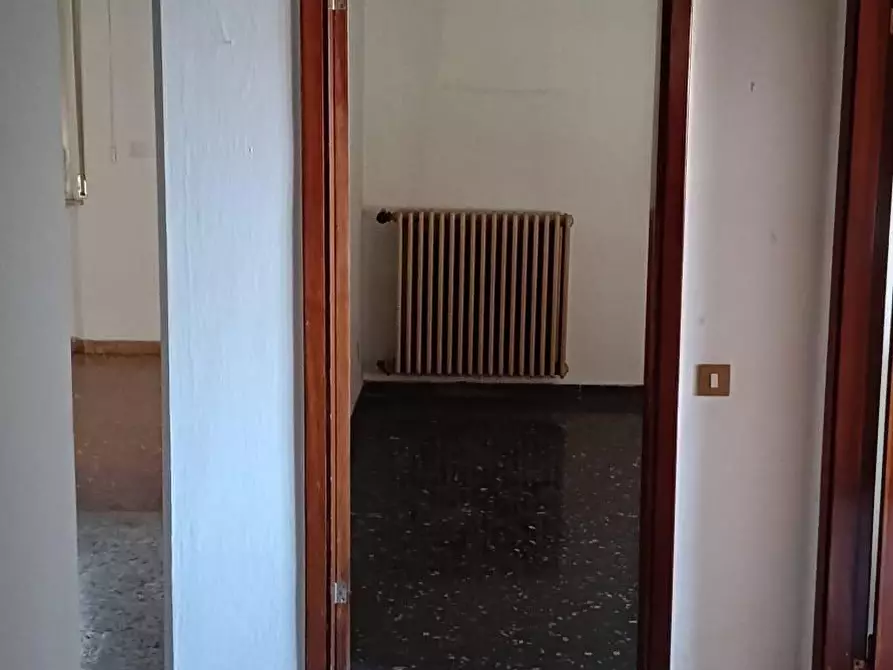 Immagine 10 di Appartamento in vendita  a Pisa