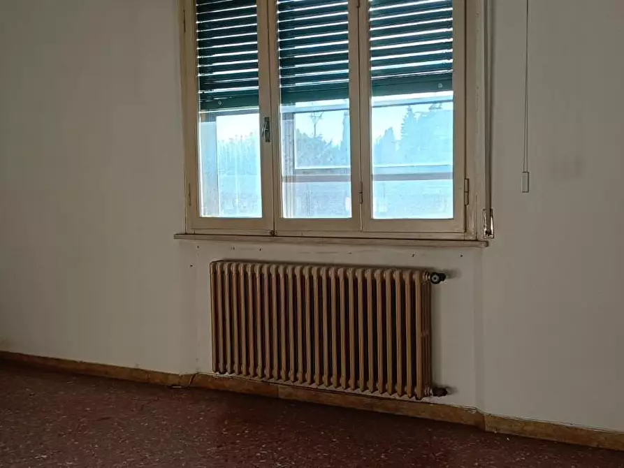 Immagine 11 di Appartamento in vendita  a Pisa