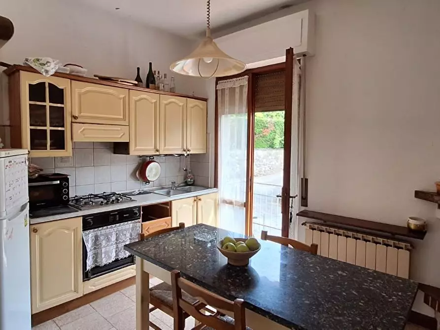 Immagine 2 di Casa indipendente in vendita  a Bagni Di Lucca