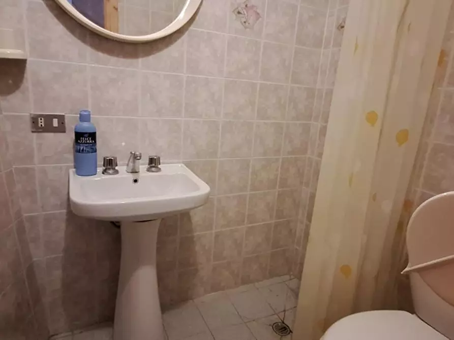 Immagine 8 di Casa indipendente in vendita  a Bagni Di Lucca