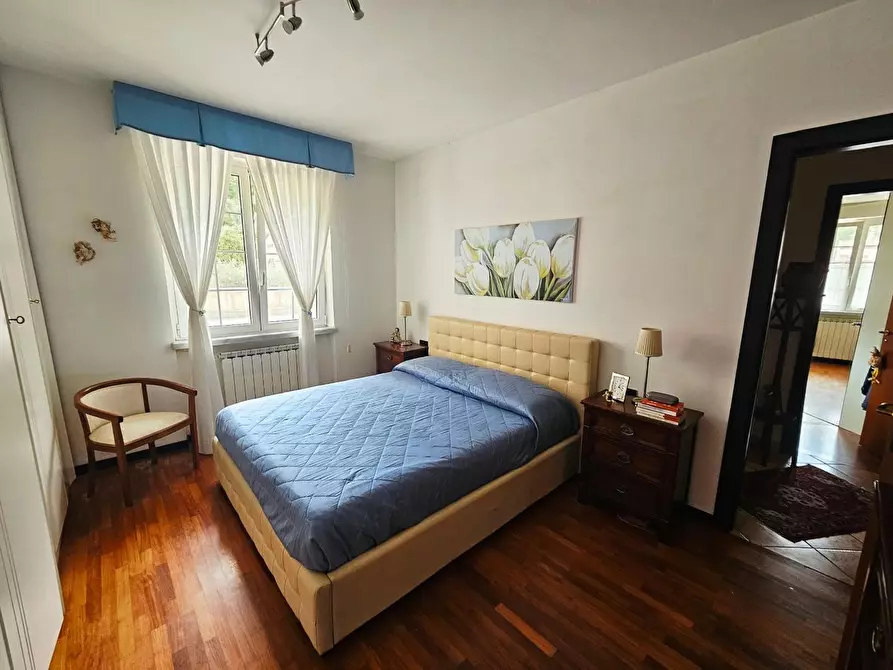 Immagine 12 di Porzione di casa in vendita  a Ameglia