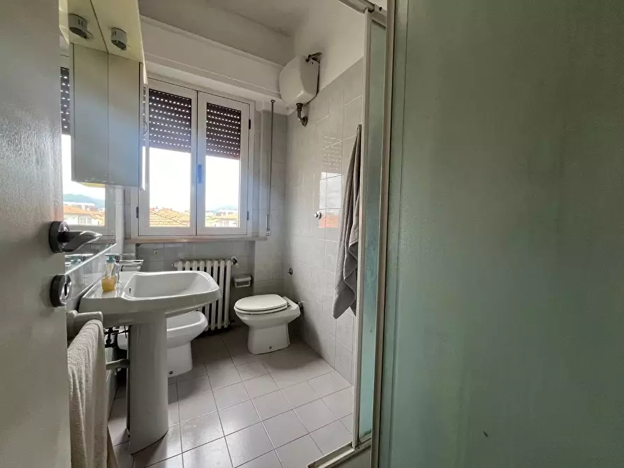 Immagine 12 di Appartamento in vendita  a Pontedera