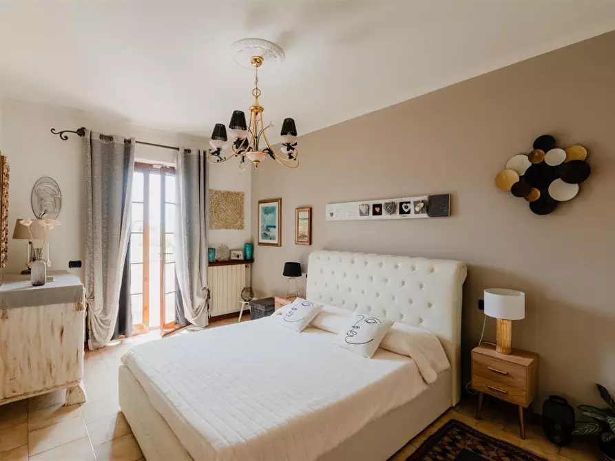 Immagine 9 di Casa trifamiliare in vendita  a Pietrasanta